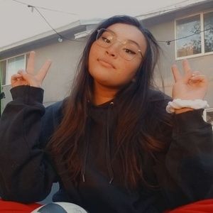 Meet your Posher, Leilani